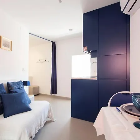 Sao Vicente V- Historic Flat In The Old Apartment Lisbon