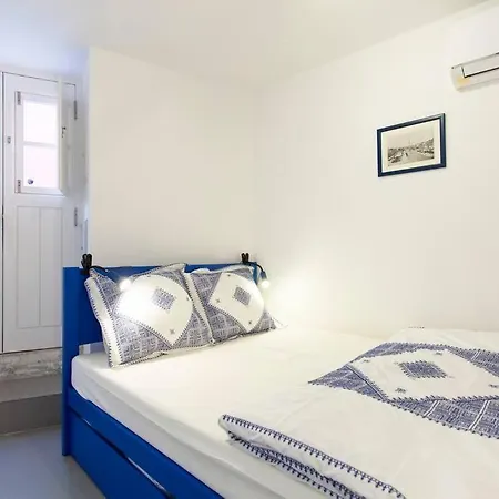 Sao Vicente V- Historic Flat In The Old Apartment